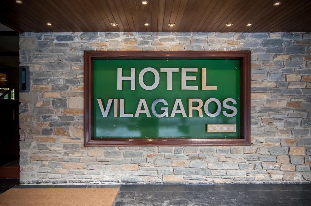 APARTAMENTOS VILAGAROs Luaran gambar